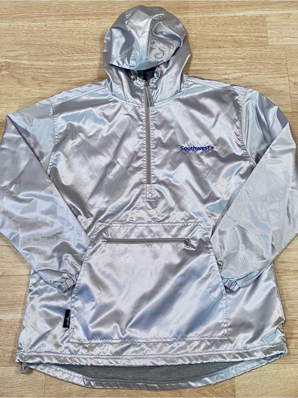 Southwest Airlines Pullover Mens L Silver 1/2 Zip Hooded Reflective Lined Jacket